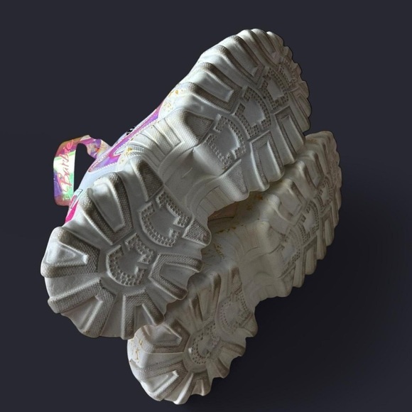 Like New- Barbie Chunky Dad Platform Sneakers (worn once) size 26/ (9) - Picture 8 of 8